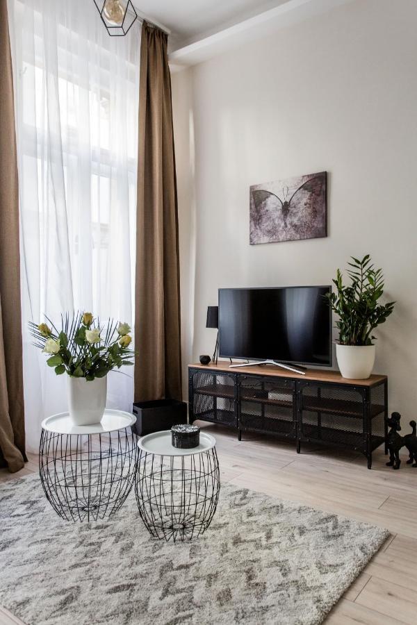 Stylish Central Apartment For The Best City Break Budapest Eksteriør billede
